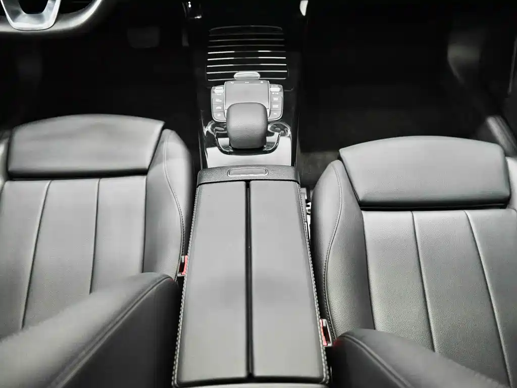 Mercedes-Benz A-Class 2022 — фото 15