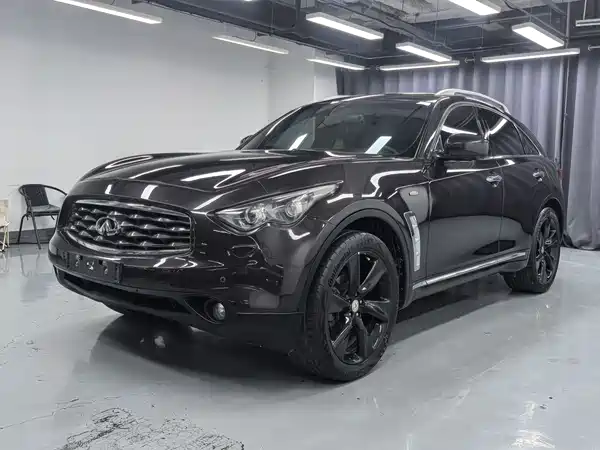 Infiniti FX 2011