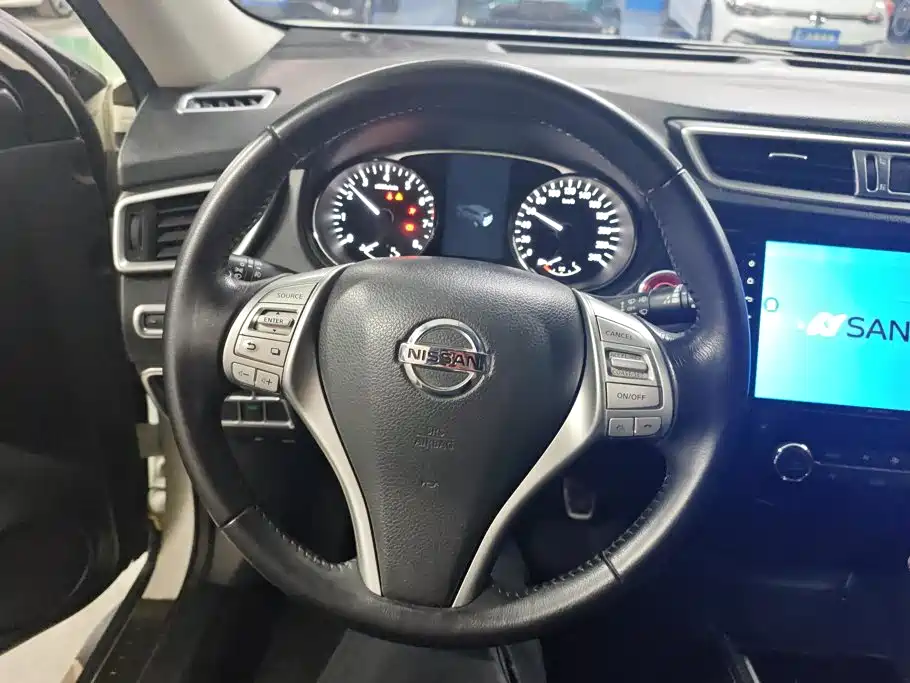 Nissan X-Trail 2017 — фото 15