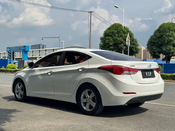 Hyundai Elantra Langdong 2014