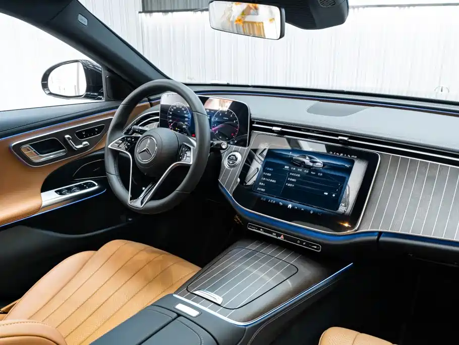 Mercedes-Benz E-Class 2025 — фото 23