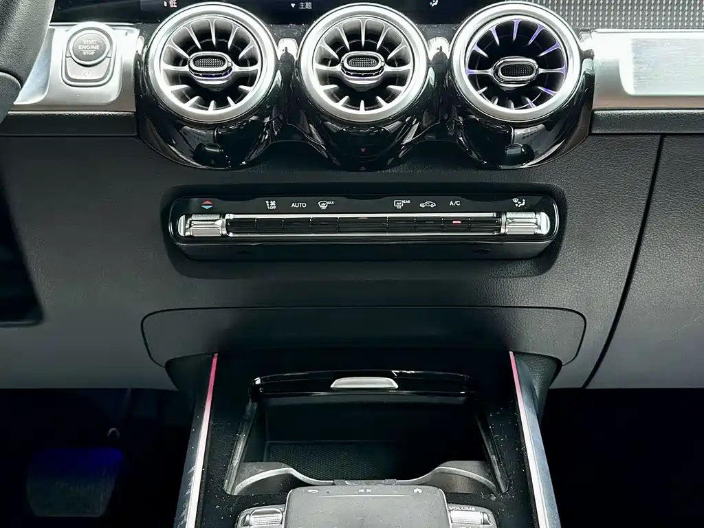 Mercedes-Benz GLB 2022 — фото 19