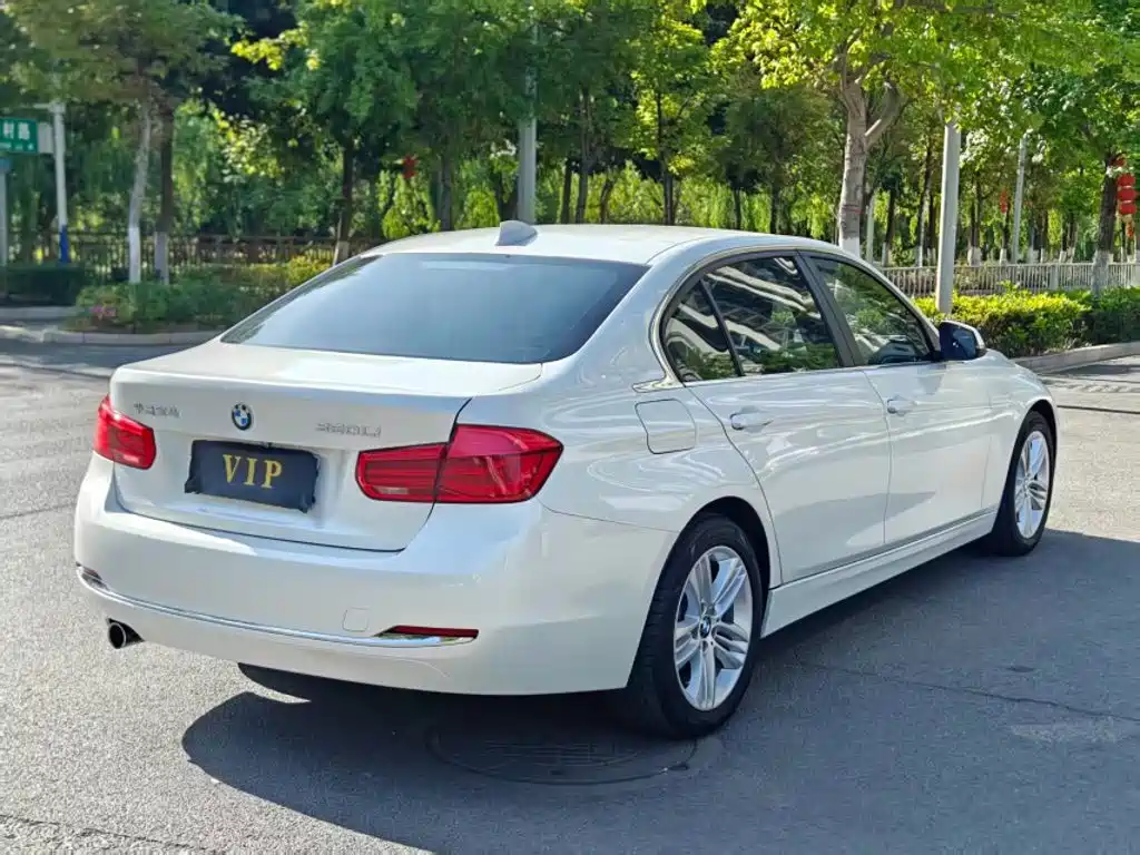 BMW 3 Series 2016 — фото 9