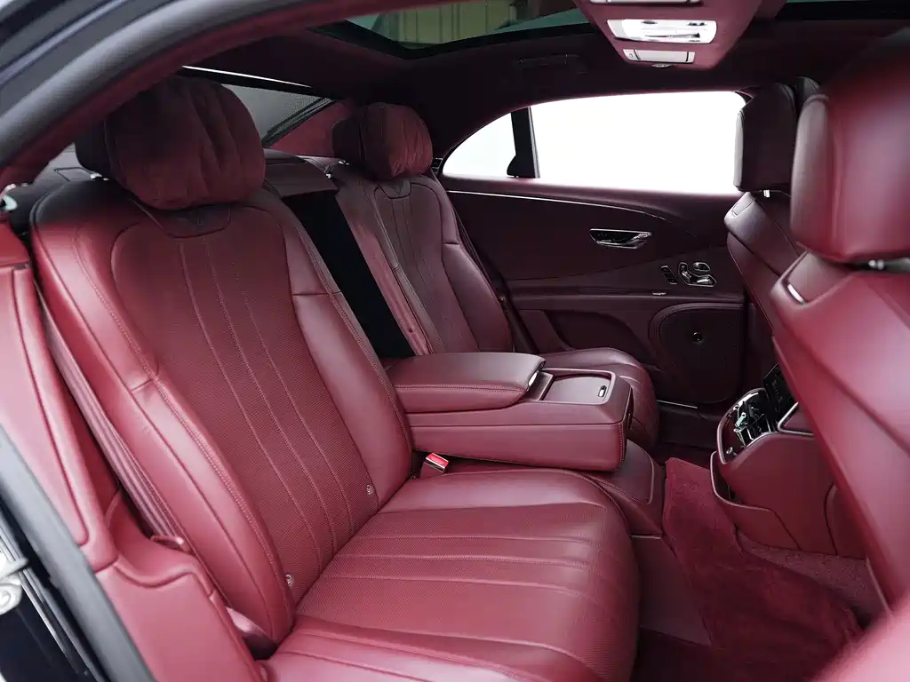 Bentley Flying Spur 2020 — фото 20
