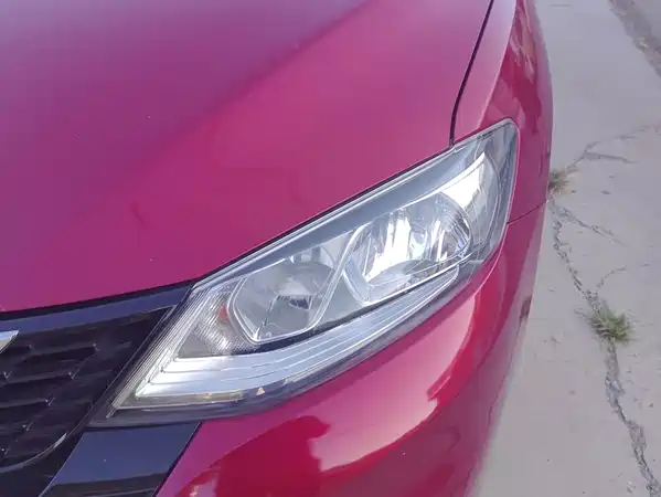 Nissan Tiida 2019