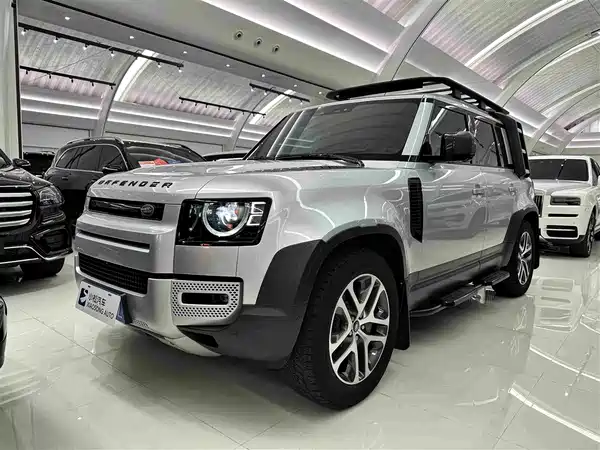 Land Rover Defender 2020
