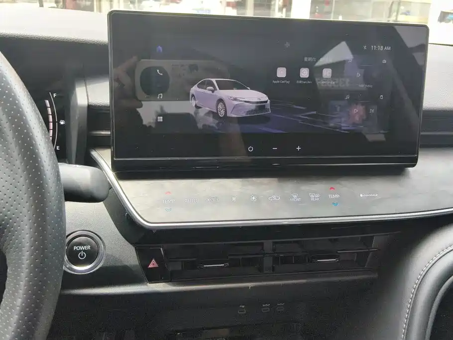Toyota Camry 2025 — фото 13
