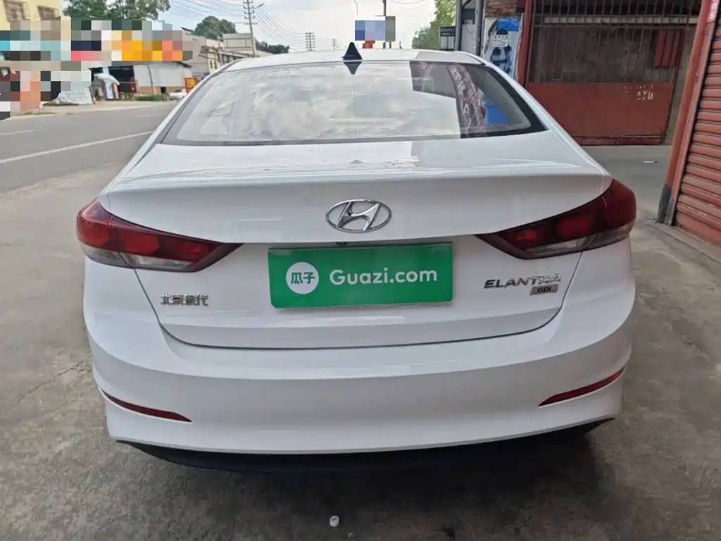 Hyundai Elantra 2017 — фото 6