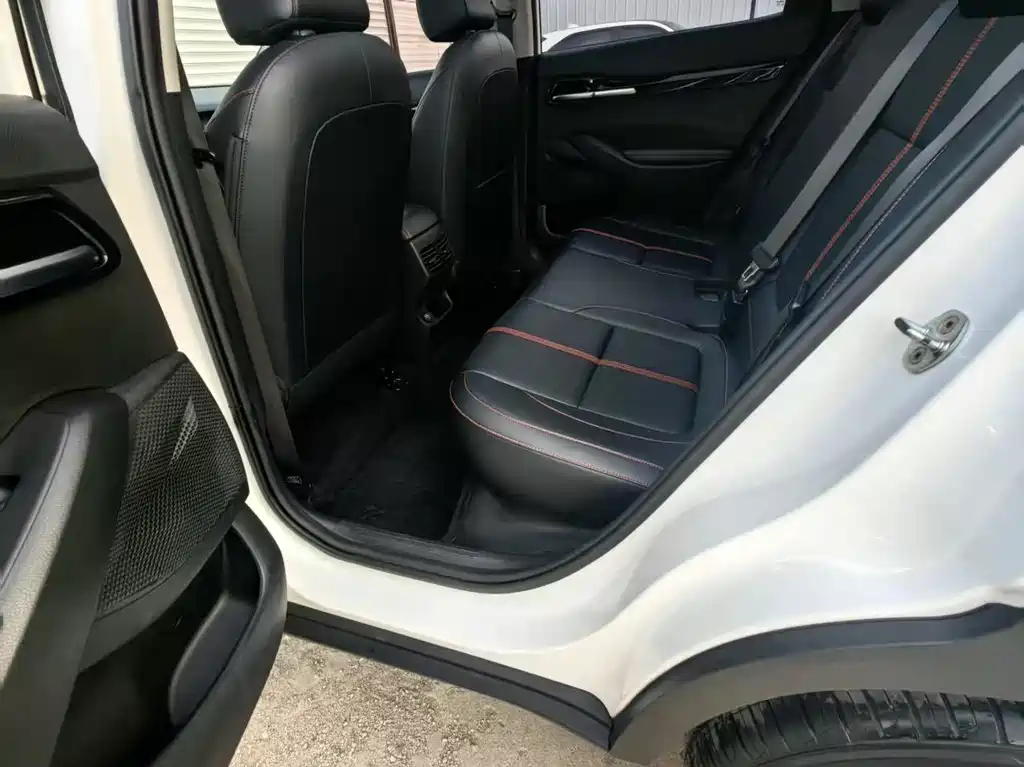 Kia KX3 2021 — фото 16