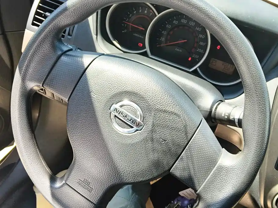 Nissan Sylphy 2018 — фото 15