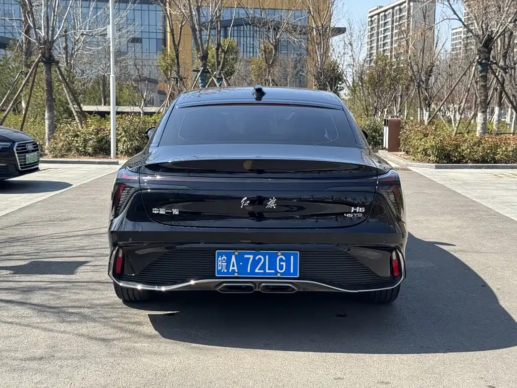 Hongqi H6 2023 — фото 12