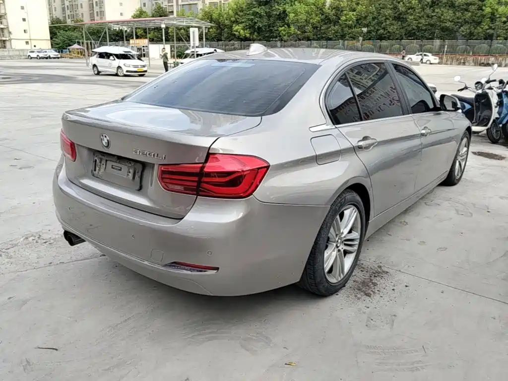 BMW 3 Series 2017