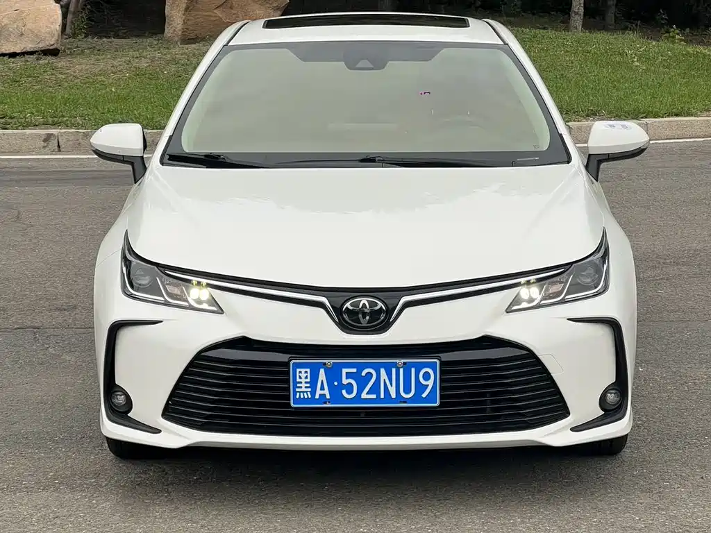 Toyota Corolla 2021 — фото 3