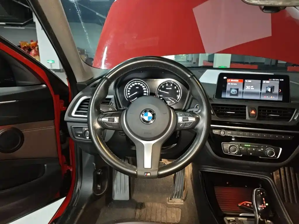 BMW 1 Series 2020 — фото 11