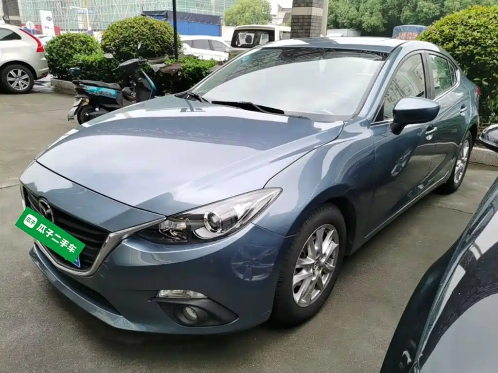 Mazda 3 Axela 2016 — фото 1