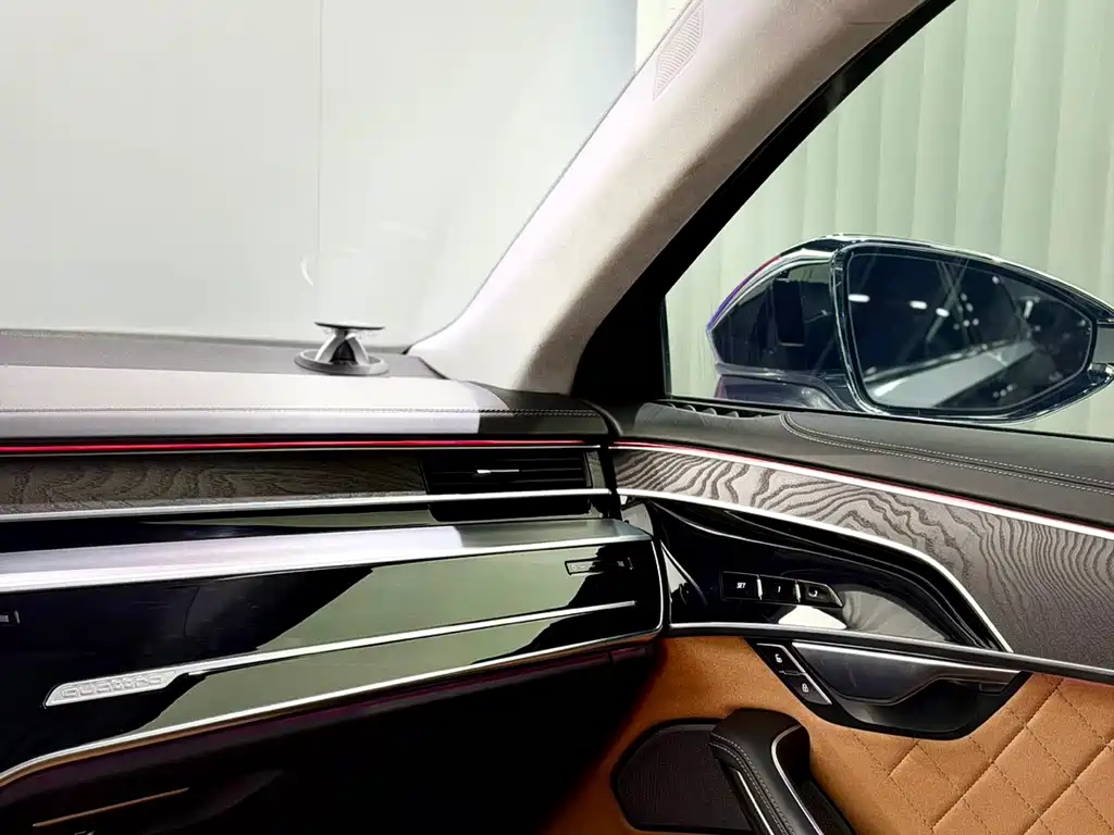 Audi A8 2023 — фото 10