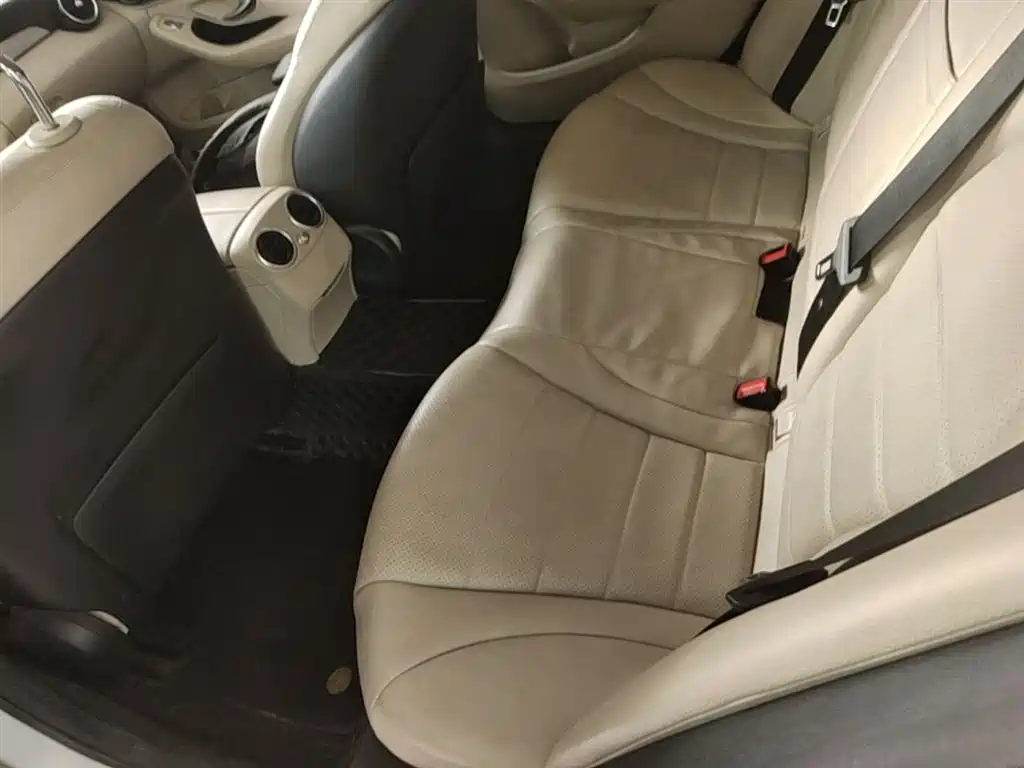 Mercedes-Benz C-Class 2016 — фото 17
