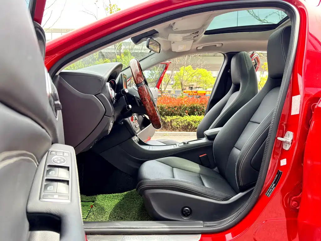 Mercedes-Benz GLA 2015 — фото 4