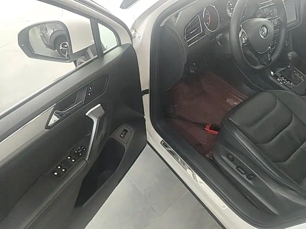 Volkswagen Tiguan L 2019 — фото 16