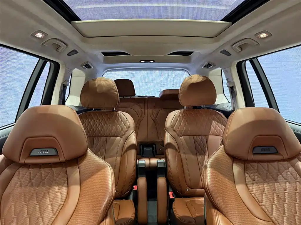 BMW X7 M60i 2023 — фото 22