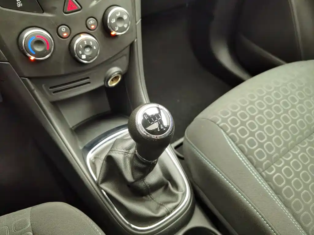 Chevrolet Trax 2015 — фото 13