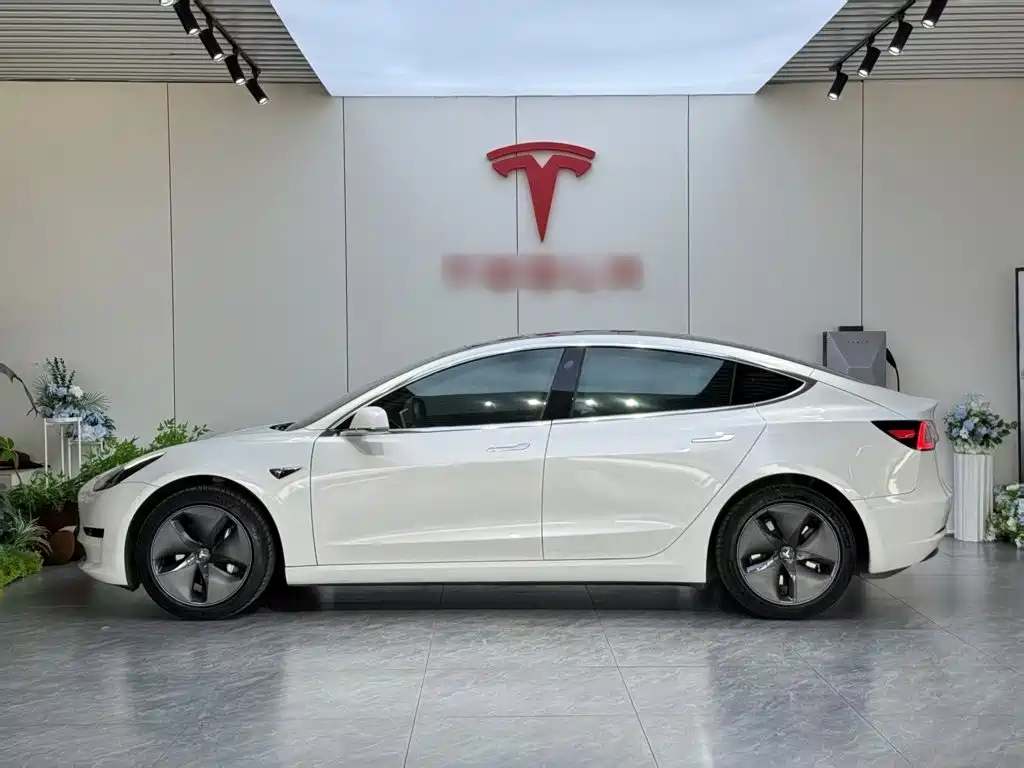 Tesla Model 3 2019 — фото 5
