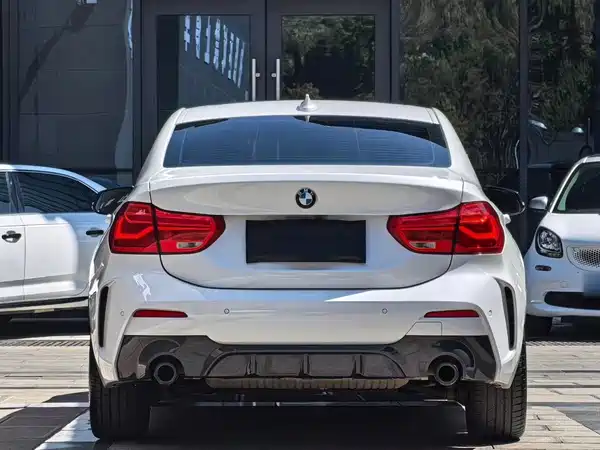 BMW 1 Series 2021