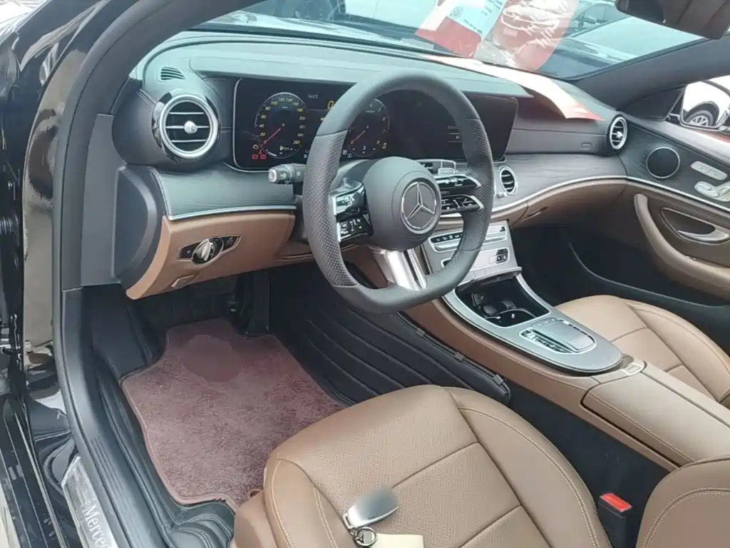 Mercedes-Benz E-Class 2021 — фото 10