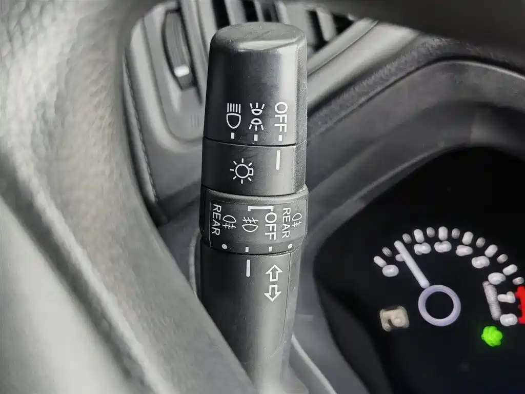 Honda Vezel 2015 — фото 21
