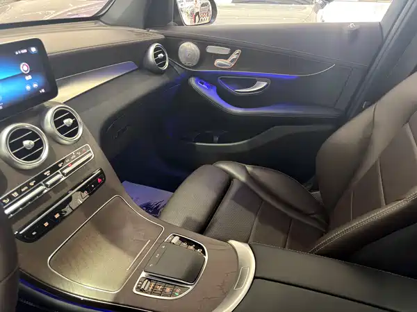 Mercedes-Benz GLC 2021