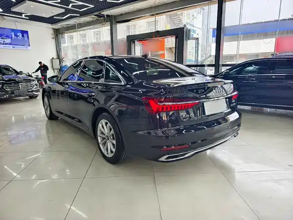 Audi A6L 2023