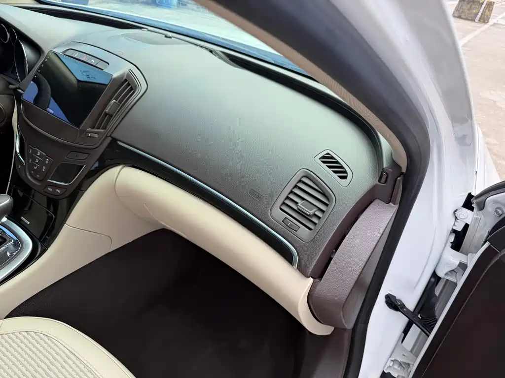 Buick Regal 2014 — фото 19