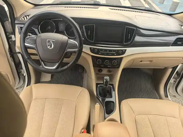 Baojun 730 2016