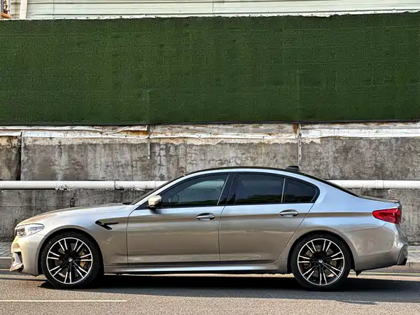 BMW M5 2019