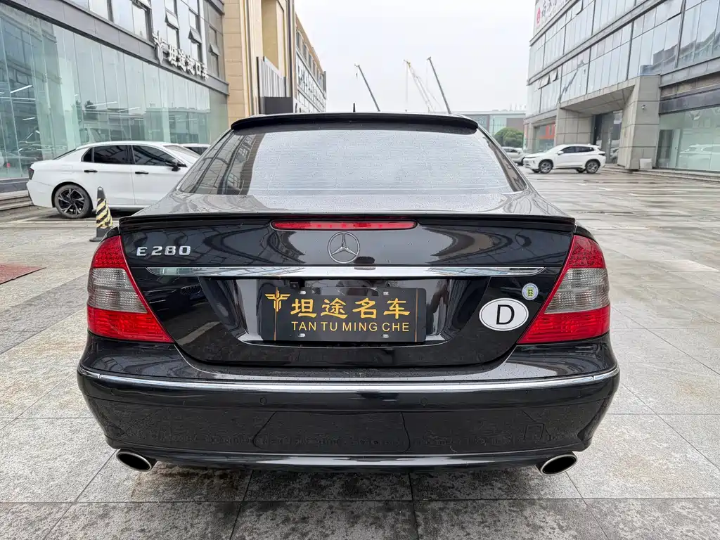 Mercedes-Benz E-Class 2009
