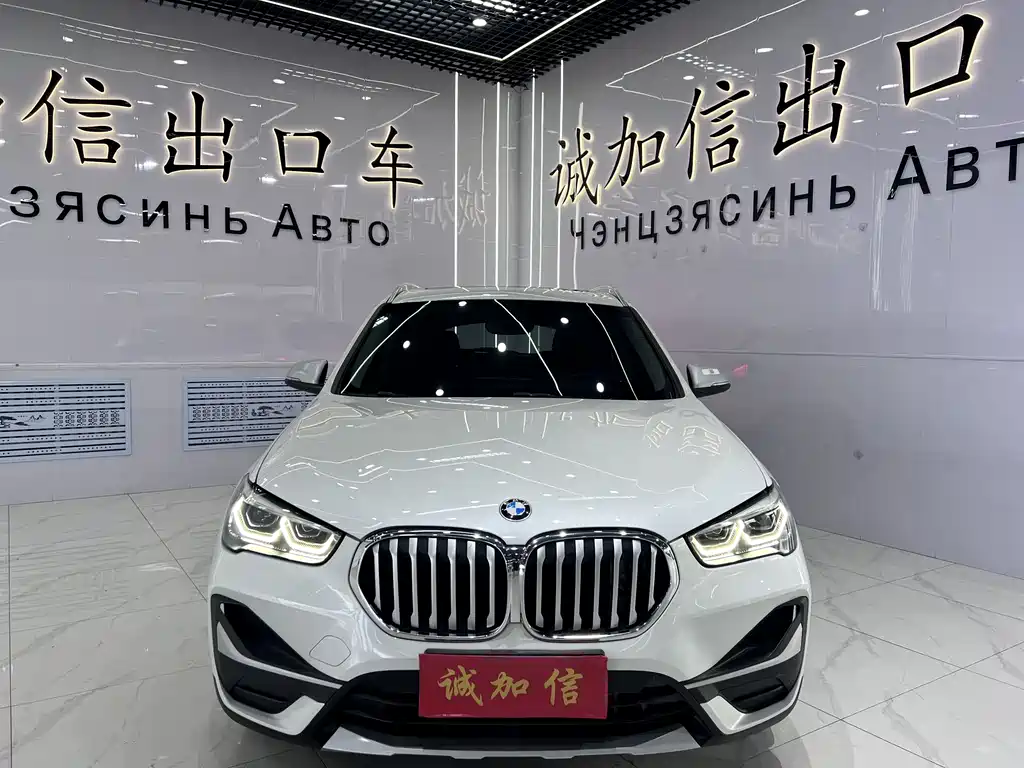 BMW X1 2022 — фото 2