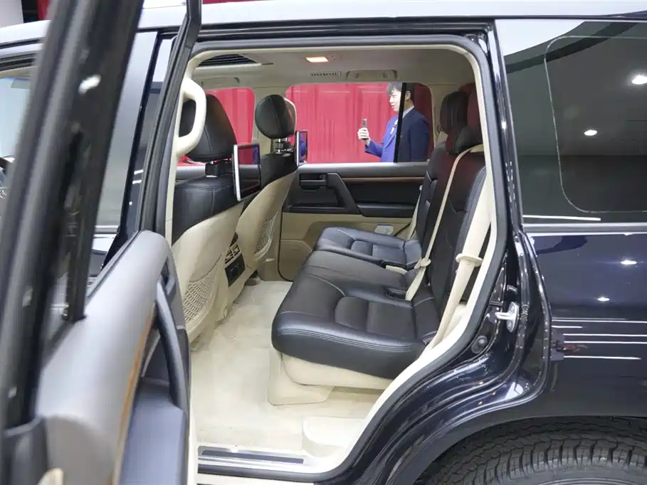 Toyota Land Cruiser 2019 — фото 19