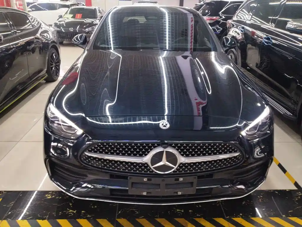 Mercedes-Benz C-Class 2024