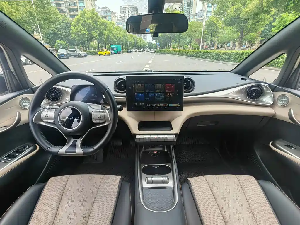 BYD Dolphin 2024 — фото 11