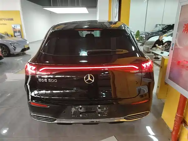Mercedes-Benz EQE SUV 2024