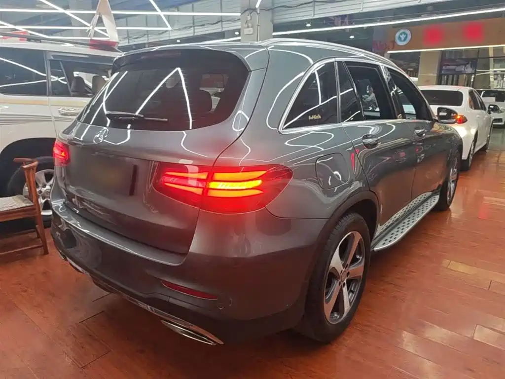 Mercedes-Benz GLC 2017 — фото 7