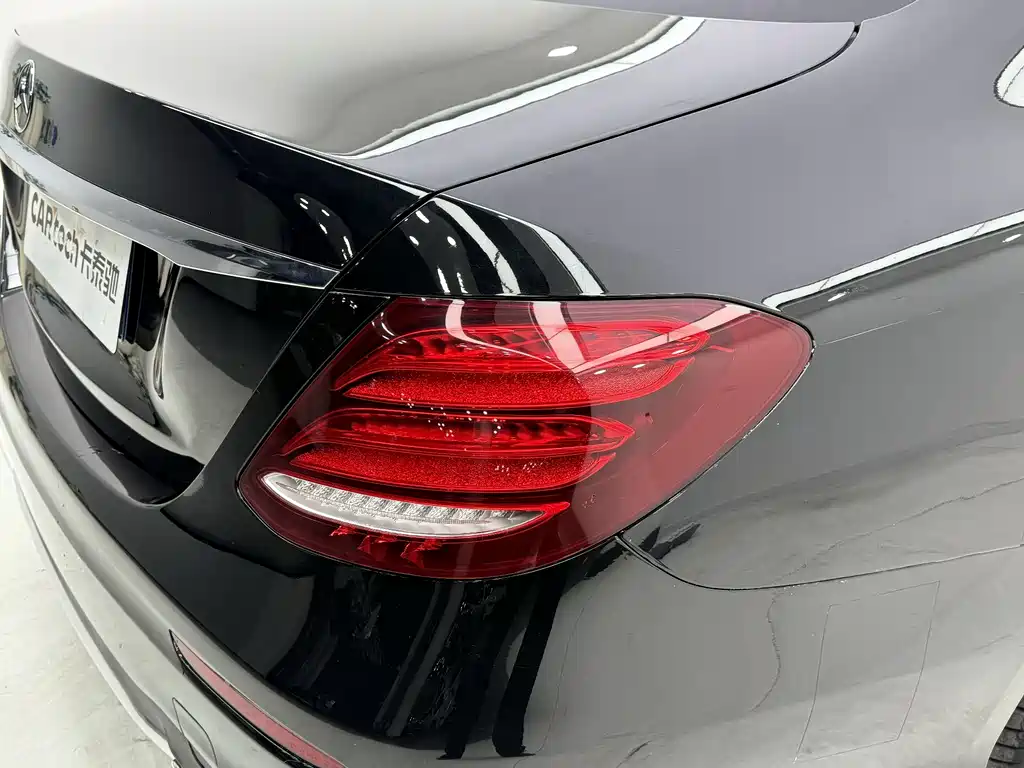 Mercedes-Benz E-Class 2017 — фото 8