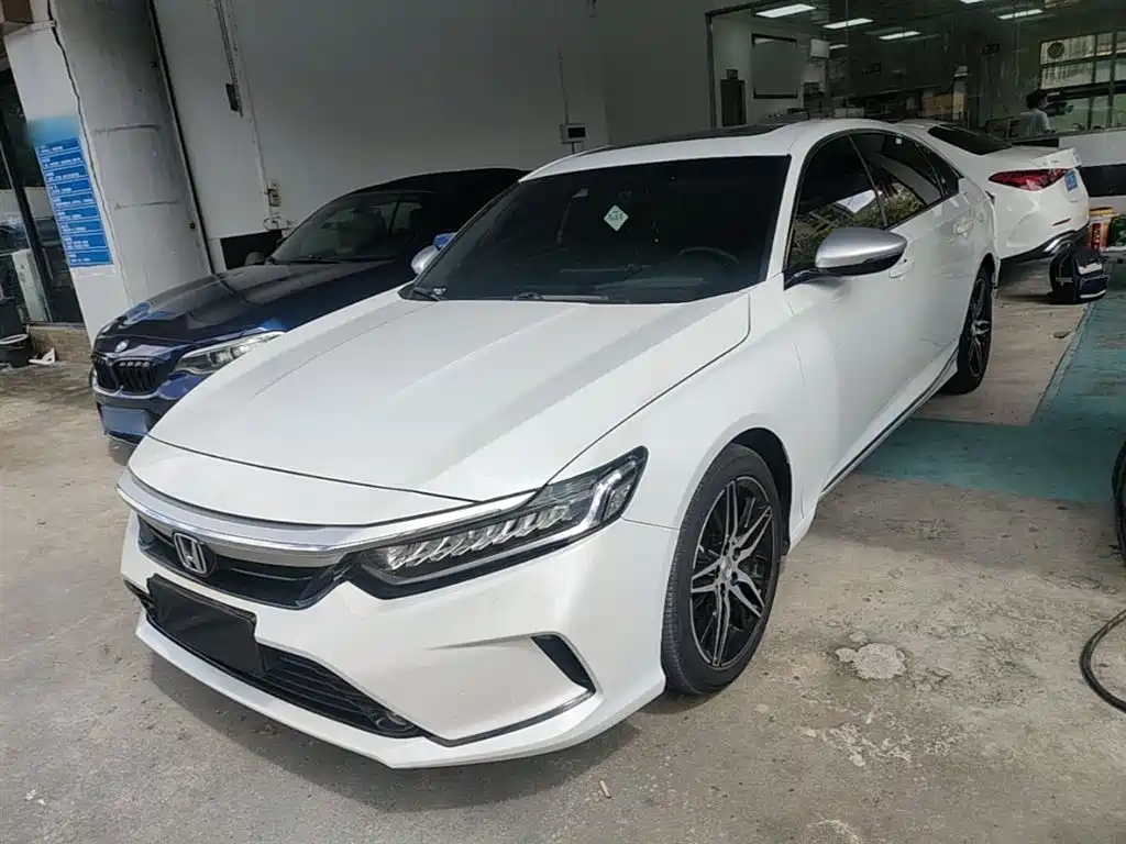 Honda Inspire 2022 — фото 1