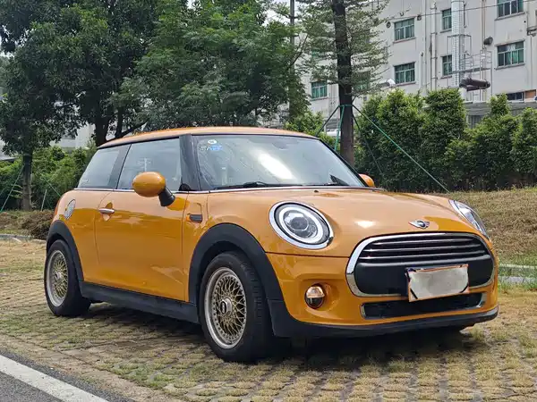 MINI 2015