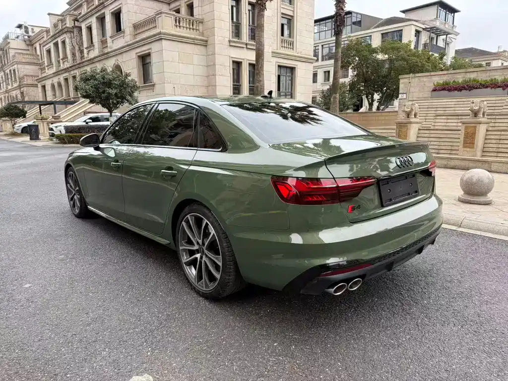 Audi S4 2024