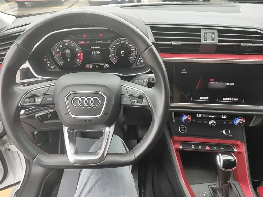 Audi Q3 2022 — фото 10