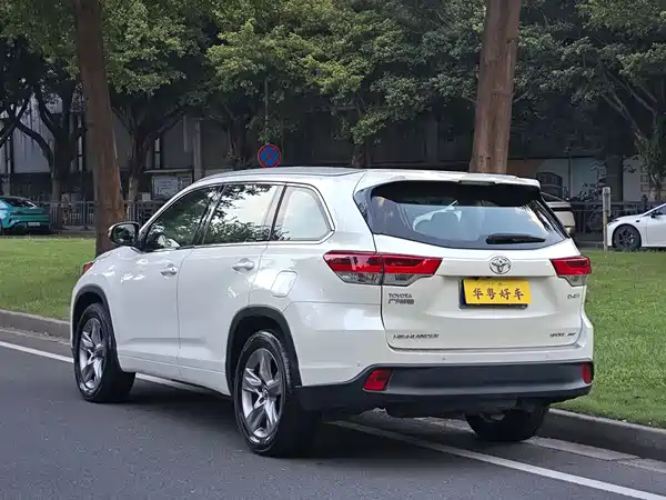 Toyota Highlander 2019