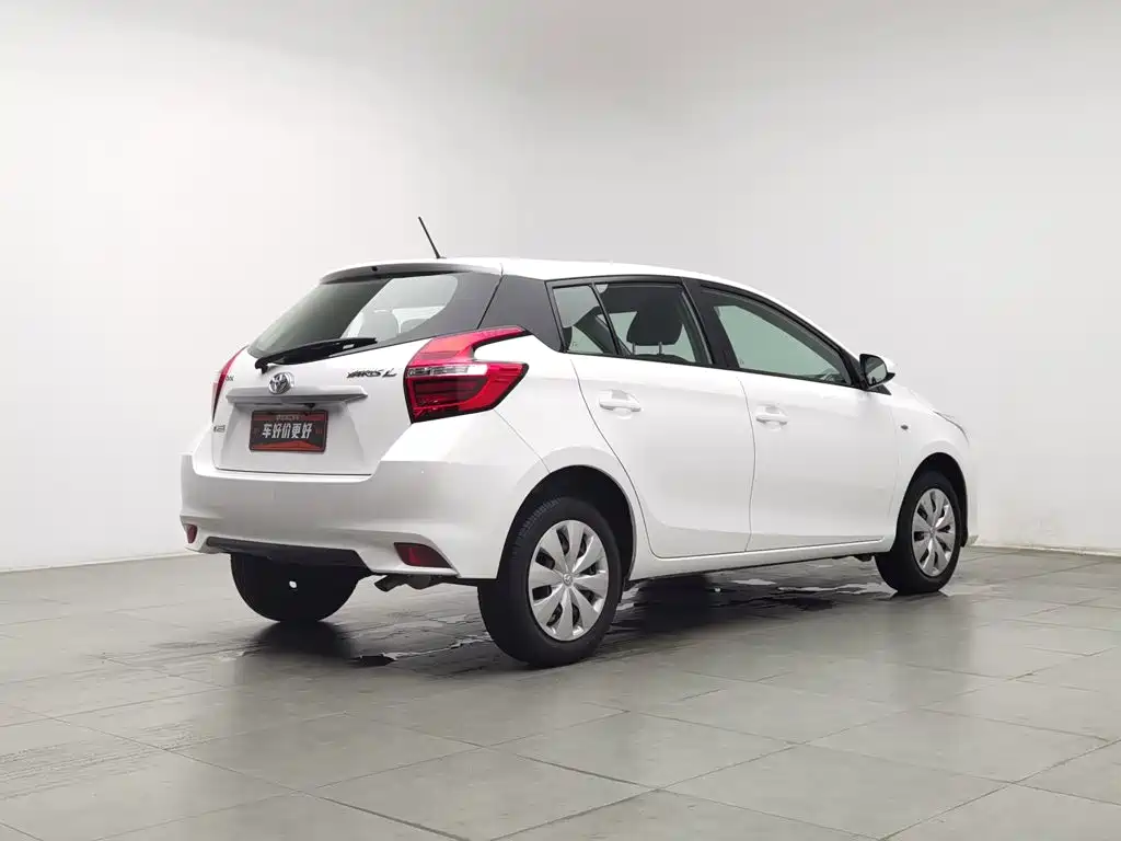 Toyota Yaris L 2017