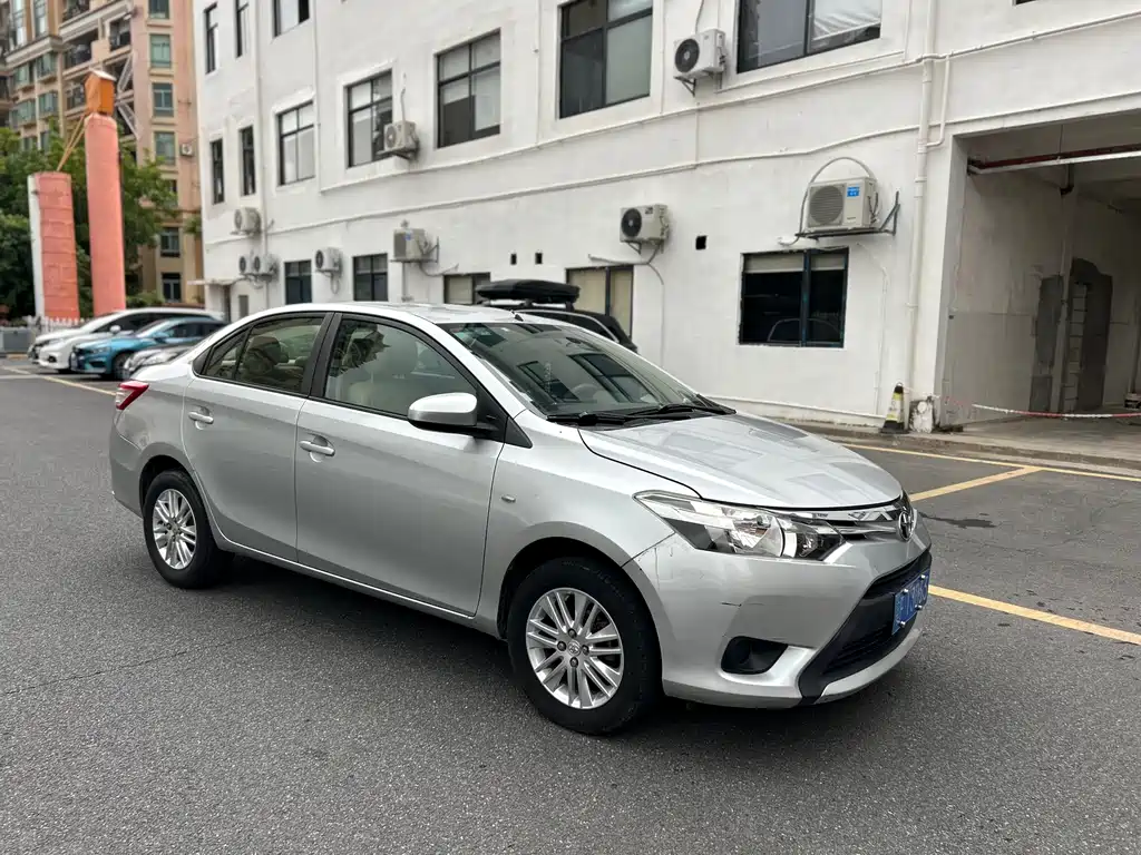Toyota Vios 2015 — фото 2