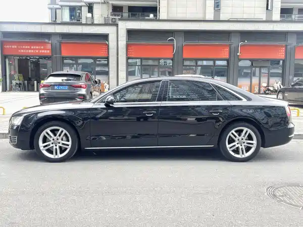 Audi A8 2013
